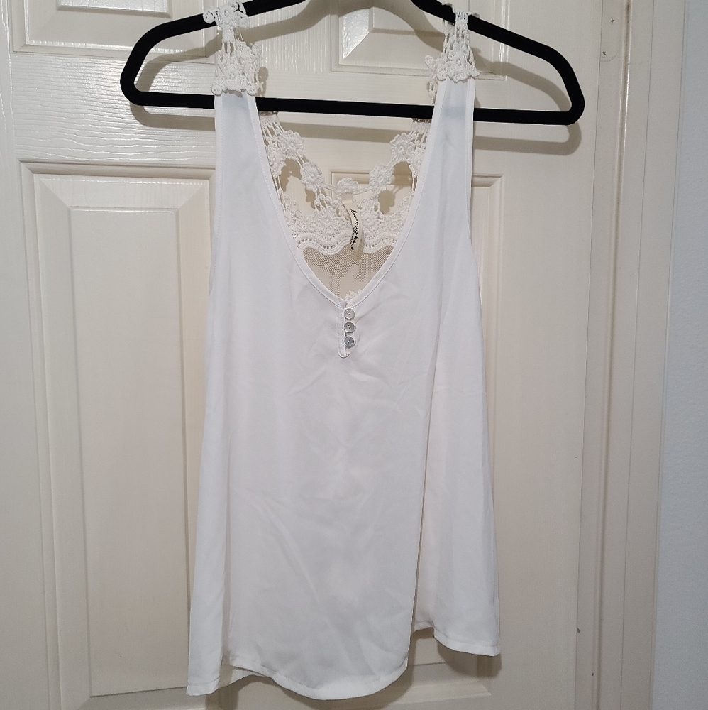 Crochet Backing Tank Top (Brand New WITHOUT Tags)